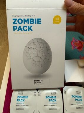 Zombie Pack Pore Tightening & Lifting Pack - White